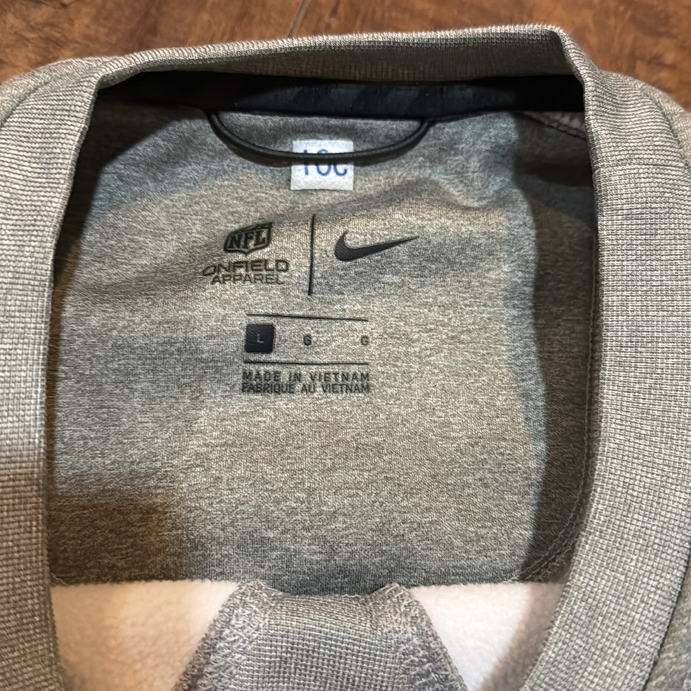 COPY - Nike NFL Los Angeles Chargers Crewneck - Picture 5 of 8
